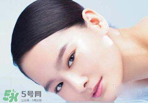 水光面膜哪個顏色好用？不同顏色的水光面膜適合膚質(zhì)