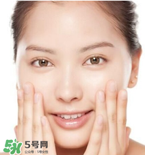 精華什么年紀(jì)用？精華什么年齡開始用？