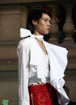 Dior2017年春夏高定秀場妝容怎么擁有? Dior2017年春夏高定秀場妝容怎么擁有?