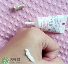 嬌韻詩眼霜怎么用?嬌韻詩眼霜使用方法 嬌韻詩眼霜怎么用?嬌韻詩眼霜使用方法