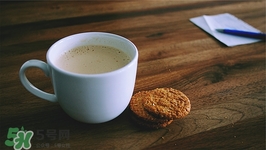 純牛奶可以做奶茶嗎?純牛奶怎么做奶茶 純牛奶可以做奶茶嗎?純牛奶怎么做奶茶