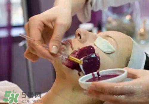 紅酒做面膜可以直接敷臉嗎？紅酒可以直接敷臉嗎？