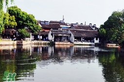 3月份去浙江穿什么？三月份去浙江穿衣搭配