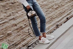 lv2017情人節(jié)限量包包多少錢？lv2017情人節(jié)愛(ài)情鳥(niǎo)小雞包價(jià)格