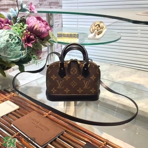 lv2017情人節(jié)限量包包多少錢？lv2017情人節(jié)愛(ài)情鳥(niǎo)小雞包價(jià)格