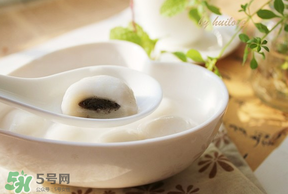 坐月子可以吃湯圓嗎？坐月子可以吃黑芝麻湯圓嗎？
