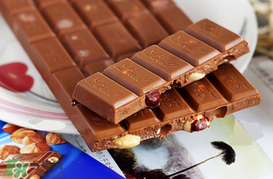 瑞士蓮巧克力是lindt還是lindor？瑞士蓮巧克力有幾種口味？