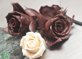 巧克力融化了還能吃嗎？巧克力化了之后再結(jié)塊能吃嗎？