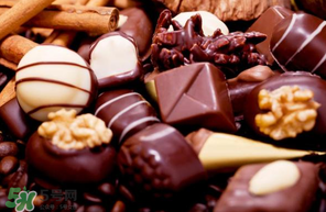 巧克力和牛奶能一起吃嗎？吃完巧克力能喝牛奶嗎？