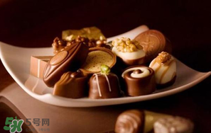 巧克力和牛奶能一起吃嗎？吃完巧克力能喝牛奶嗎？