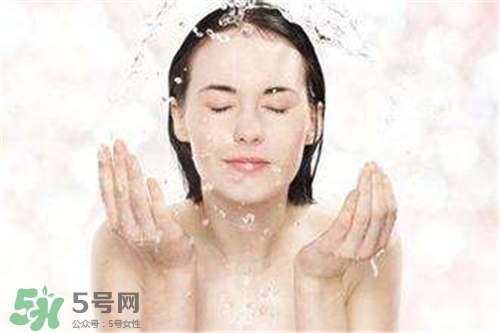 啤酒可以洗臉嗎？用啤酒洗臉有什么好處？