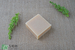 手工皂洗臉好嗎？手工皂和洗面奶哪個(gè)好？