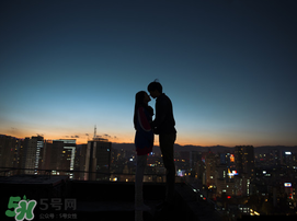 異地戀怎么過(guò)情人節(jié)？異地戀的情人節(jié)怎么過(guò)？