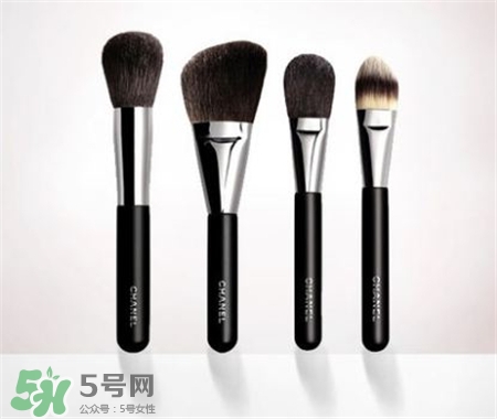 粉底刷什么牌子好？好用的粉底刷推薦