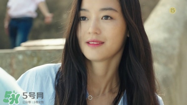 mac魅可2017情人節(jié)貝蒂唇膏多少錢？mac情人節(jié)限量唇膏口紅價(jià)格