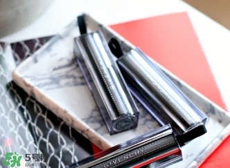 tom ford和紀(jì)梵希哪個(gè)好？tom ford口紅和紀(jì)梵希哪個(gè)好用？