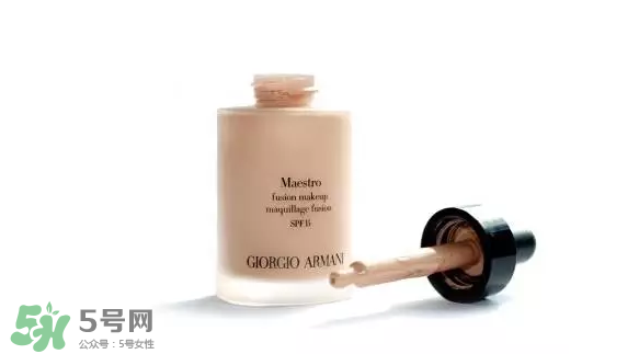 tom ford和阿瑪尼哪個好？tom ford和阿瑪尼口紅唇釉哪個好？