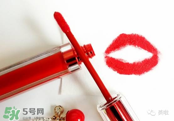 唇釉顯唇紋怎么辦？不顯唇紋的唇釉推薦？