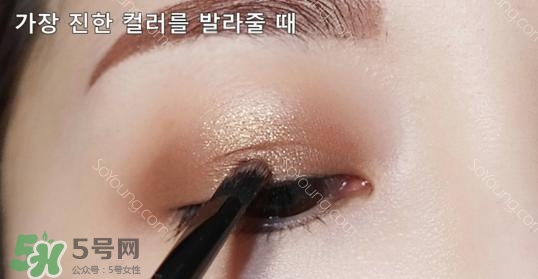 眼影膏用什么工具畫？眼影膏怎么化？