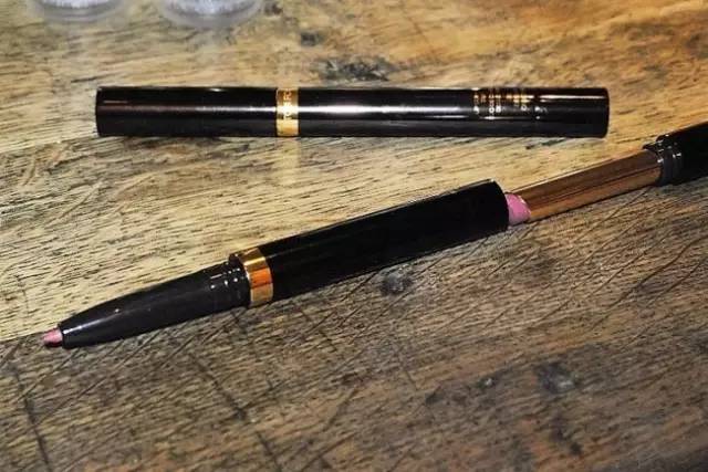 tom ford和迪奧哪個(gè)好？tom ford口紅和dior口紅哪個(gè)好？