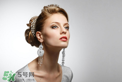 一次性耳釘怎么取下來？一次性耳釘多久取下來？