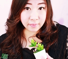 canmake花瓣高光怎么用？canmake花瓣雕刻高光使用方法