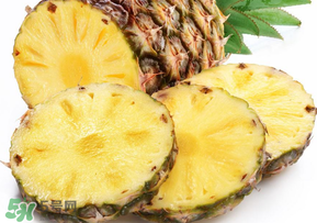 鳳梨吃之前用鹽水泡嗎？鳳梨為什么要用鹽水泡？