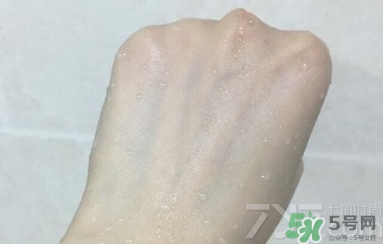 安耐曬金瓶怎么樣？安耐曬金瓶好用嗎？