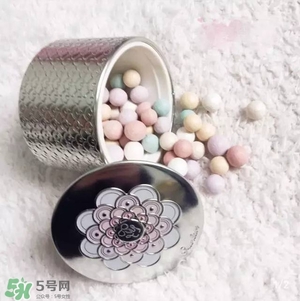 散粉會浮粉嗎？散粉浮粉怎么辦？