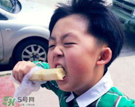 拉肚子可以吃甘蔗嗎？寶寶拉肚子能吃甘蔗嗎？