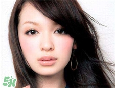 鼻頭脫皮是什么原因?鼻頭脫皮怎么辦? 鼻頭脫皮是什么原因?鼻頭脫皮怎么辦?