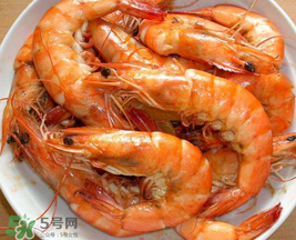 煮蝦用熱水還是冷水？白水煮蝦是冷水下鍋還是熱水下鍋好？