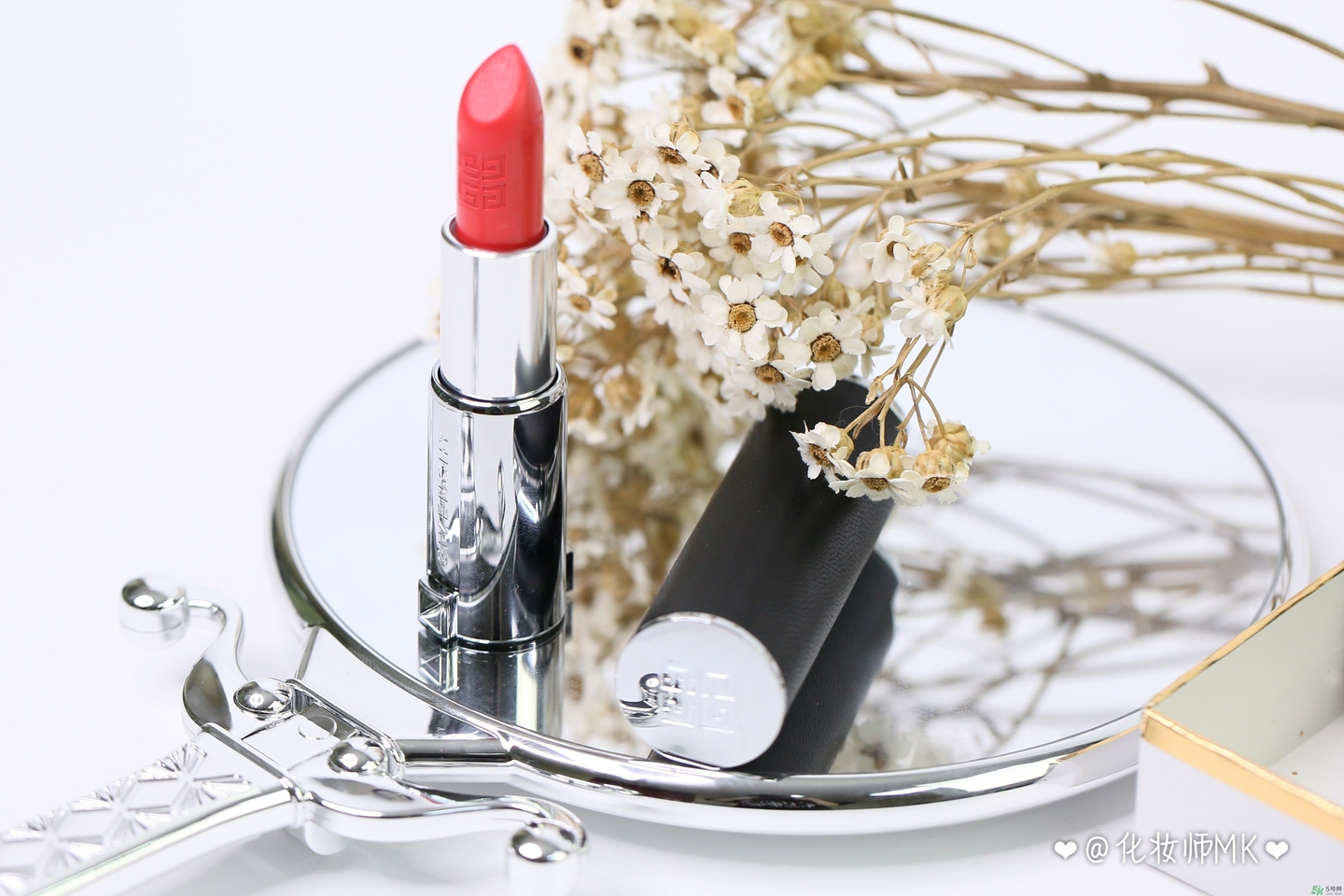 紀(jì)梵希小羊皮是真皮嗎？紀(jì)梵希小羊皮是羊皮嗎？