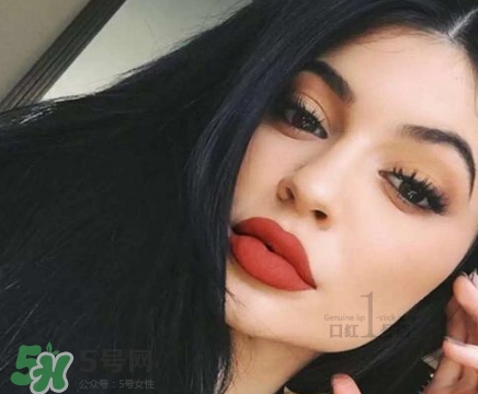 磚紅色和豆沙色的區(qū)別 磚紅色和豆沙色哪個(gè)好看？