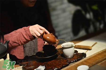 紫砂壺怎么養(yǎng)包漿最快？如何養(yǎng)壺使包漿更漂亮？