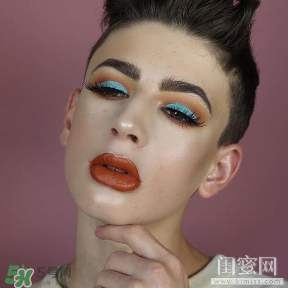 豆沙色和南瓜色的區(qū)別 豆沙色和南瓜色哪個好看？