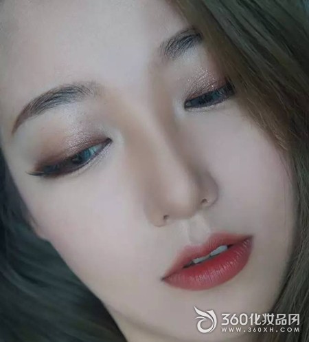 干玫瑰色適合什么膚色？干玫瑰色口紅適合黃皮嗎？