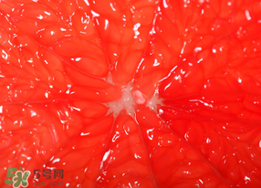 橙子里有紅絲能吃嗎？橙子里有紅絲的是什么？