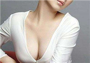 自體脂肪豐胸有風(fēng)險嗎？自體脂肪豐胸的危害