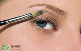 tom ford蜜粉餅怎么用？tom ford蜜粉餅使用方法