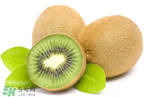 獼猴桃有點(diǎn)硬可以吃嗎？獼猴桃有點(diǎn)硬怎么吃？