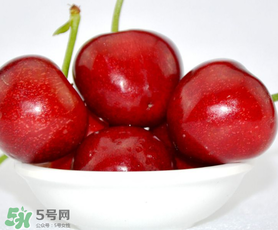 櫻桃用鹽水泡多久？櫻桃為什么要用鹽水泡？