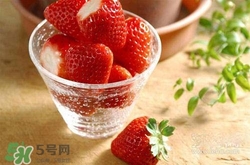 吃草莓可以解酒嗎？草莓怎么解酒