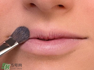 櫻花粉是什么顏色？櫻花粉口紅試色