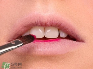 櫻花粉是什么顏色？櫻花粉口紅試色