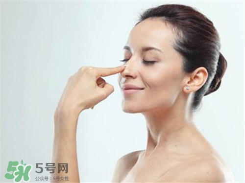 假體隆鼻多久可以化妝？假體隆鼻多久可以敷面膜？