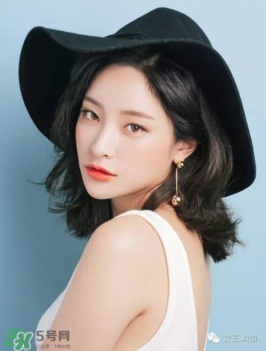 珊瑚橘色口紅適合什么膚色？珊瑚橘口紅適合黃皮嗎？