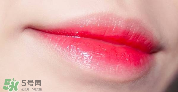 珊瑚紅口紅是什么顏色？珊瑚紅口紅試色