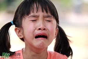 哭了一晚上眼睛很痛怎么辦 哭多了眼睛疼怎么辦