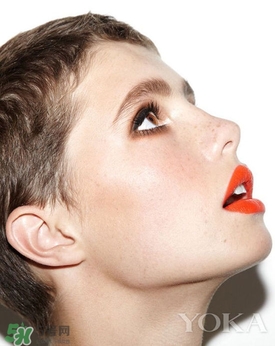 珊瑚橘色口紅適合什么膚色？珊瑚橘口紅適合黃皮嗎？